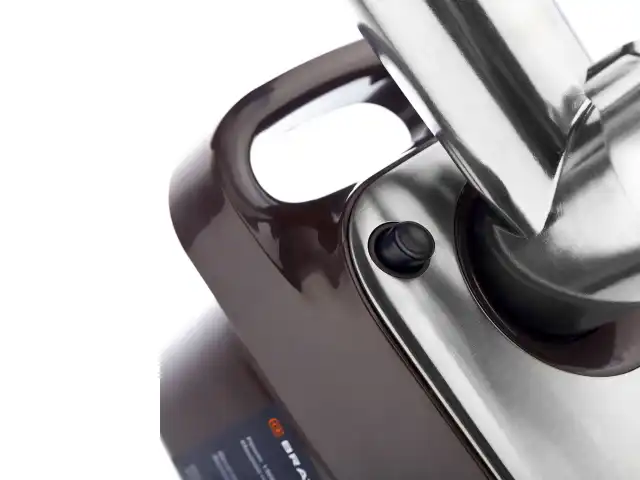 Мясорубка BRAYER BR1601, 1300 Вт, производительность 1,5 кг/мин, металлический шнек, реверс, пластик, коричневая/серебро