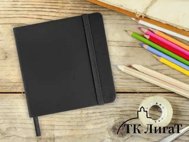 Скетчбук, слоновая кость 140 г/м2 120х120 мм, 80 л., КОЖЗАМ, резинка, BRAUBERG ART CLASSIC, черный, 113191