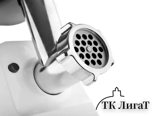 Мясорубка BRAYER BR1600, 1300 Вт, производительность 1,5 кг/мин, металлический шнек, реверс, пластик, белая/черная