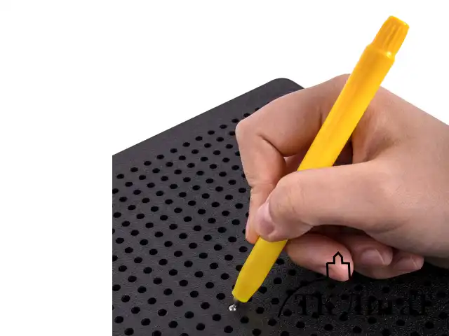 Магнитный планшет-доска MAGPAD MEDIUM для рисования 17х21 см, 380 шариков, BRAUBERG KIDS, 664921