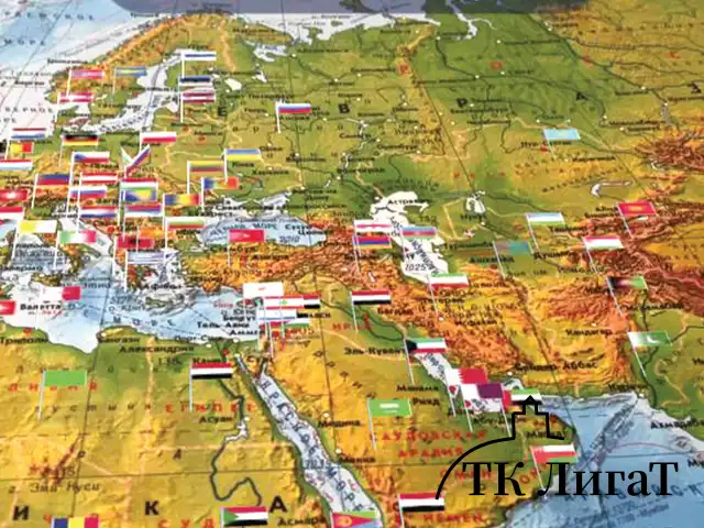 Карта мира физическая 120х78 см, 1:25М, с ламинацией, интерактивная, европодвес, BRAUBERG, 112379