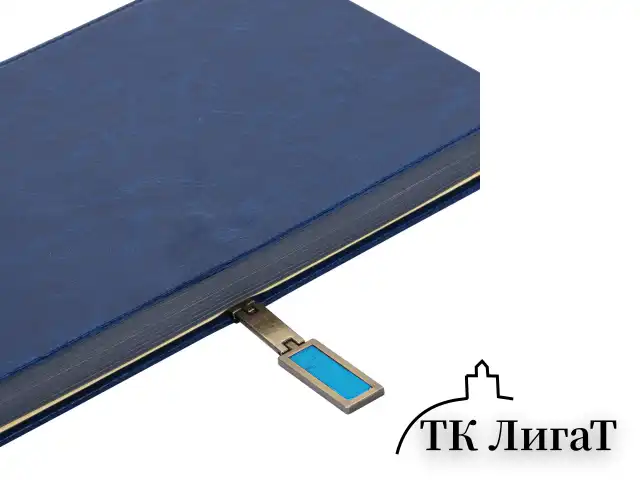 Скетчбук, слоновая кость 140 г/м2 130х210 мм, 80 л., КОЖЗАМ, застежка металл, BRAUBERG ART CLASSIC, "Inspiration", под кожу, синий, 116465