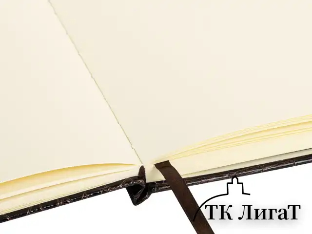 Скетчбук, слоновая кость 140 г/м2, 130х210 мм, 80 л., КОЖЗАМ, резинка, BRAUBERG ART CLASSIC, CROCO, коричневый, 116471