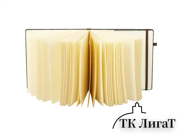 Скетчбук, слоновая кость 140 г/м2, 200х200 мм, 80 л., КОЖЗАМ, резинка, BRAUBERG ART CLASSIC, CROCO, коричневый, 116473