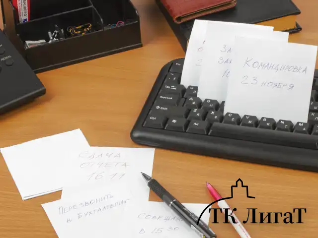Блок для записей BRAUBERG, проклеенный, куб 8х8х4, белый, белизна 90-92%, 121543