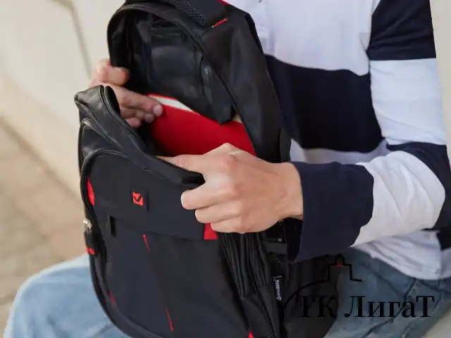 Рюкзак BRAUBERG TITANIUM универсальный, 3 отделения, черный, красные вставки, 45х28х18 см, 226376