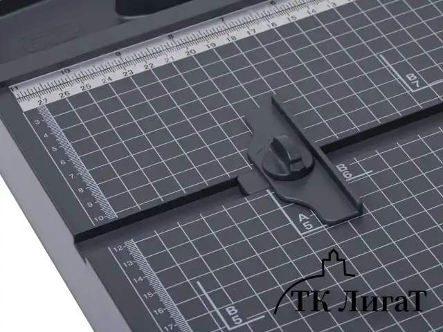 Резак сабельный BRAUBERG KATANA TSP-430, А4, на 30 л., длина реза 300 мм, пластиковое основание, 532983